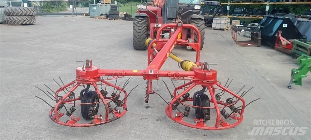 Kverneland Haybob 300 Pöyhimet ja haravat