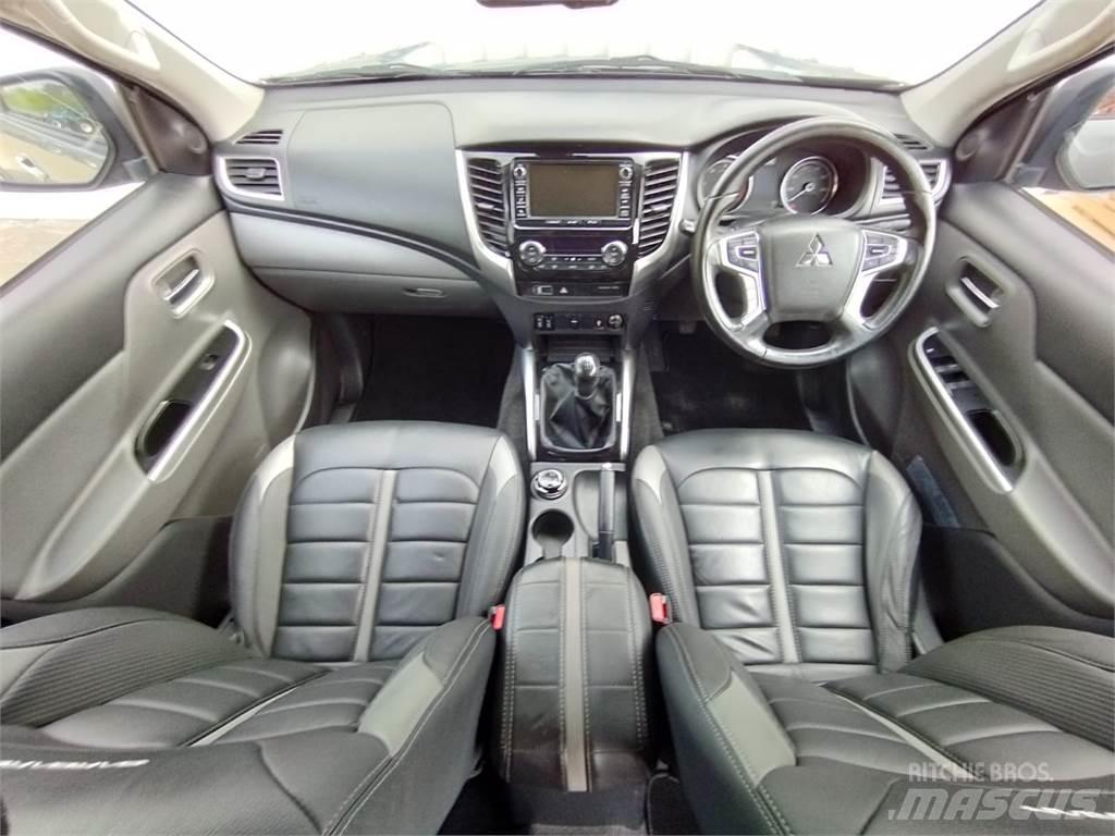 Mitsubishi L200 Muut koneet