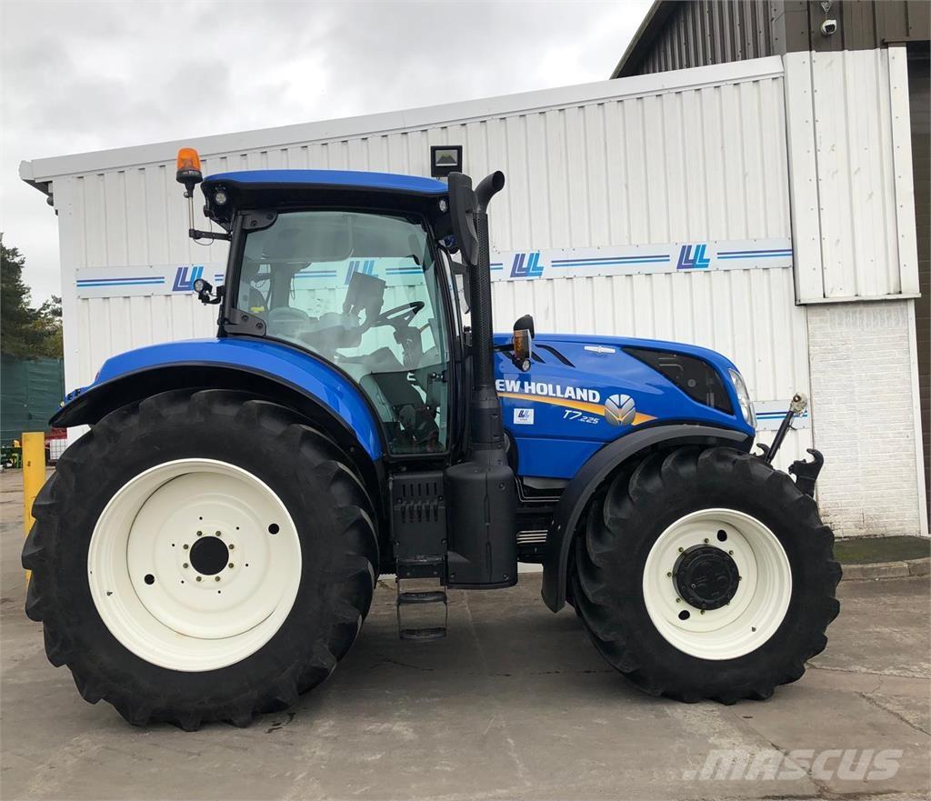 New Holland T7.225 Traktorit