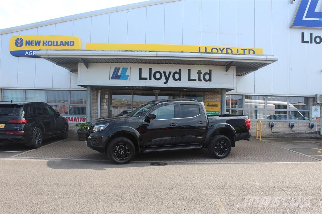 Nissan Navara Lava-autot