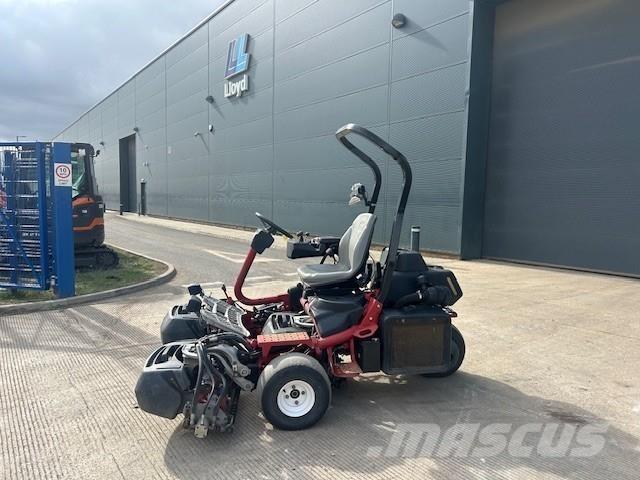 Toro GR3400 Päältäajettavat ruohonleikkurit