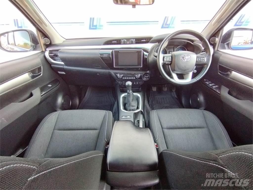 Toyota Hilux Lava-autot