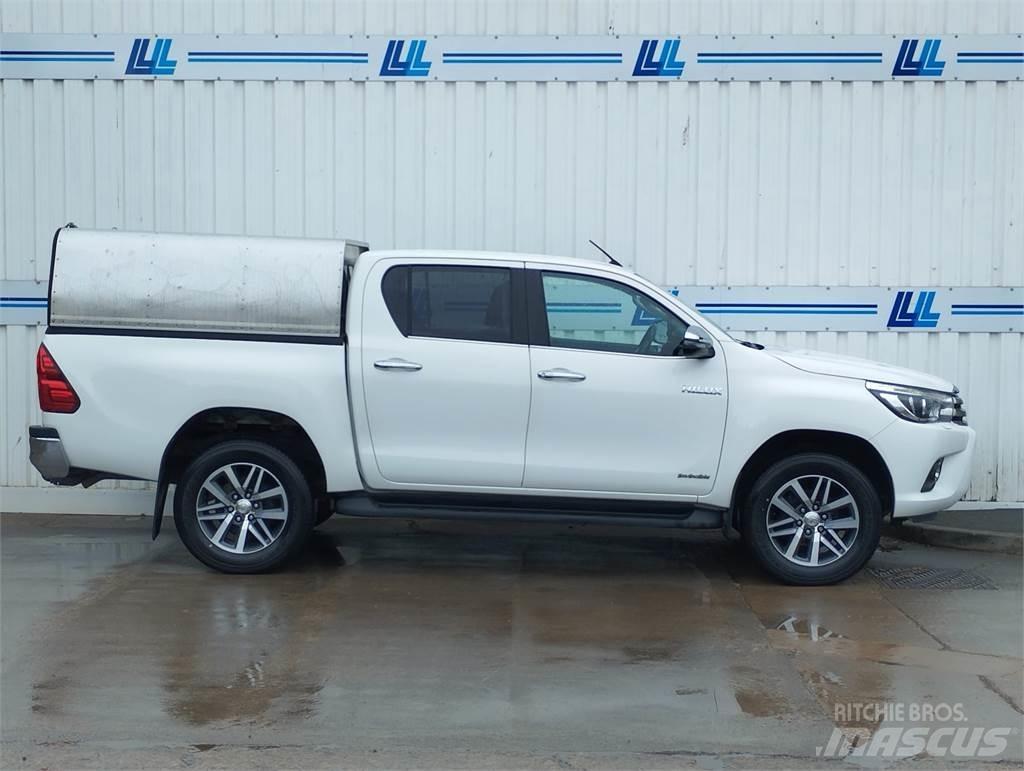 Toyota Hilux Lava-autot