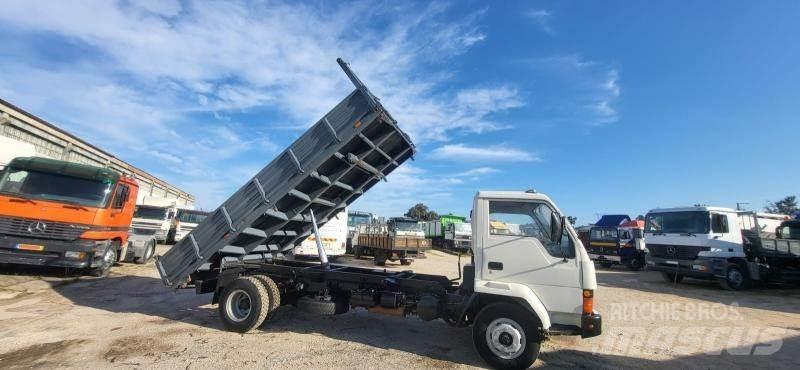 Mitsubishi FH100 Sora- ja kippiautot