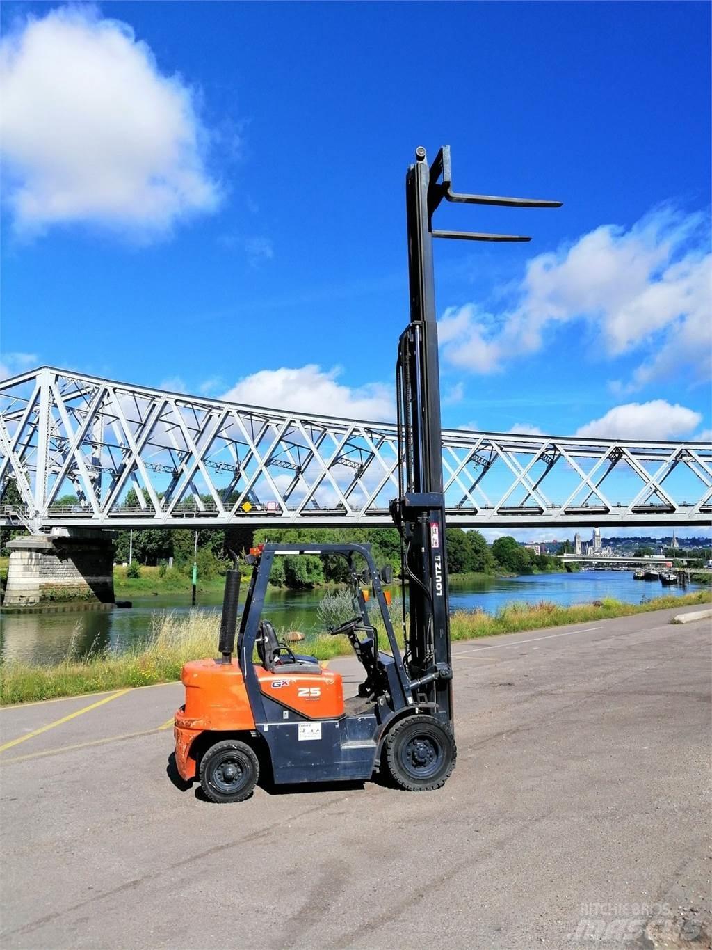 Doosan D25G Muut haarukkatrukit