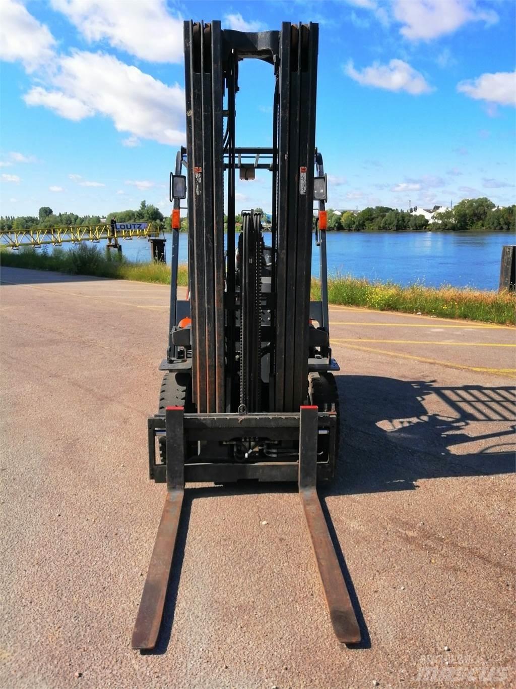 Doosan D25G Muut haarukkatrukit