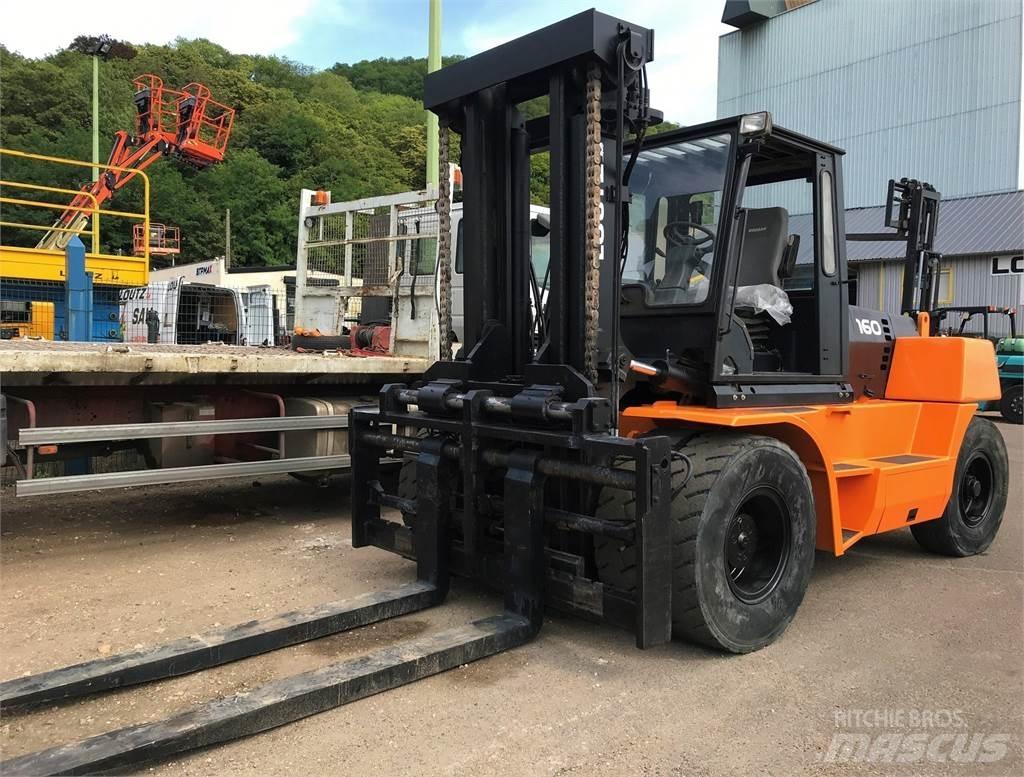 Doosan DL160 Dieseltrukit