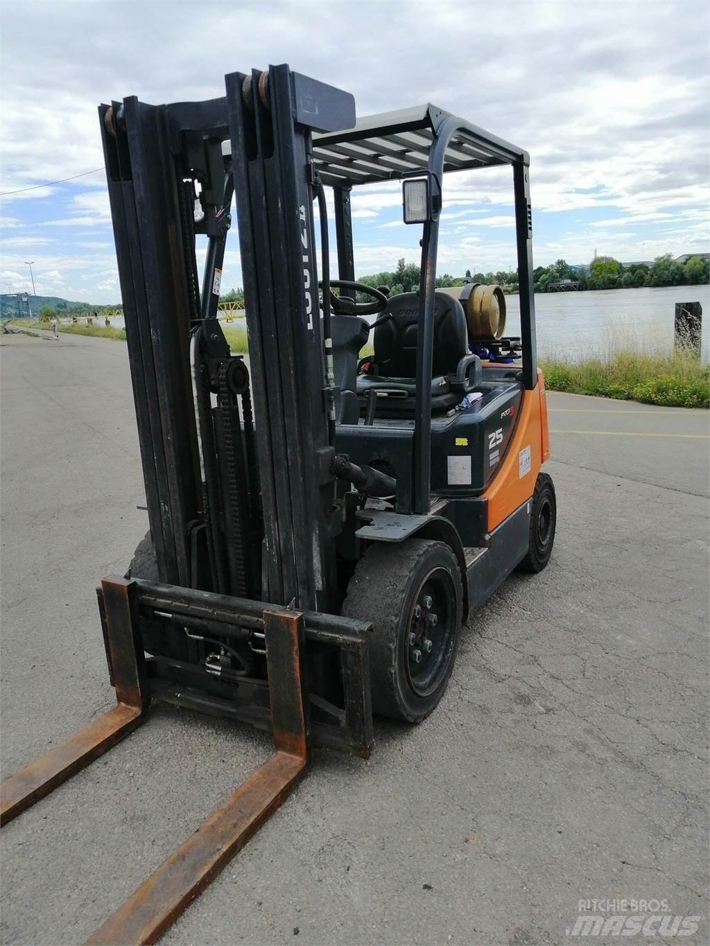 Doosan G25P-5 Muut haarukkatrukit