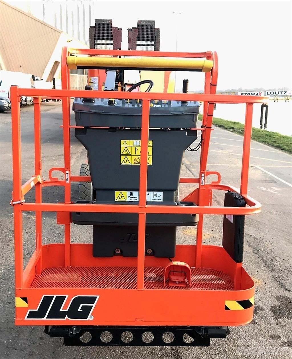 JLG E300AJ Muut henkilönosturit
