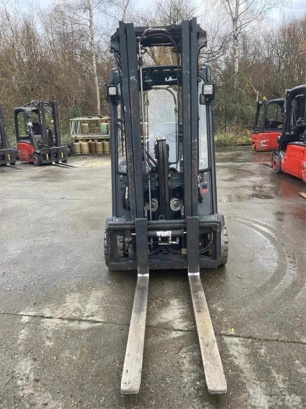 Linde E18-02 Muut haarukkatrukit