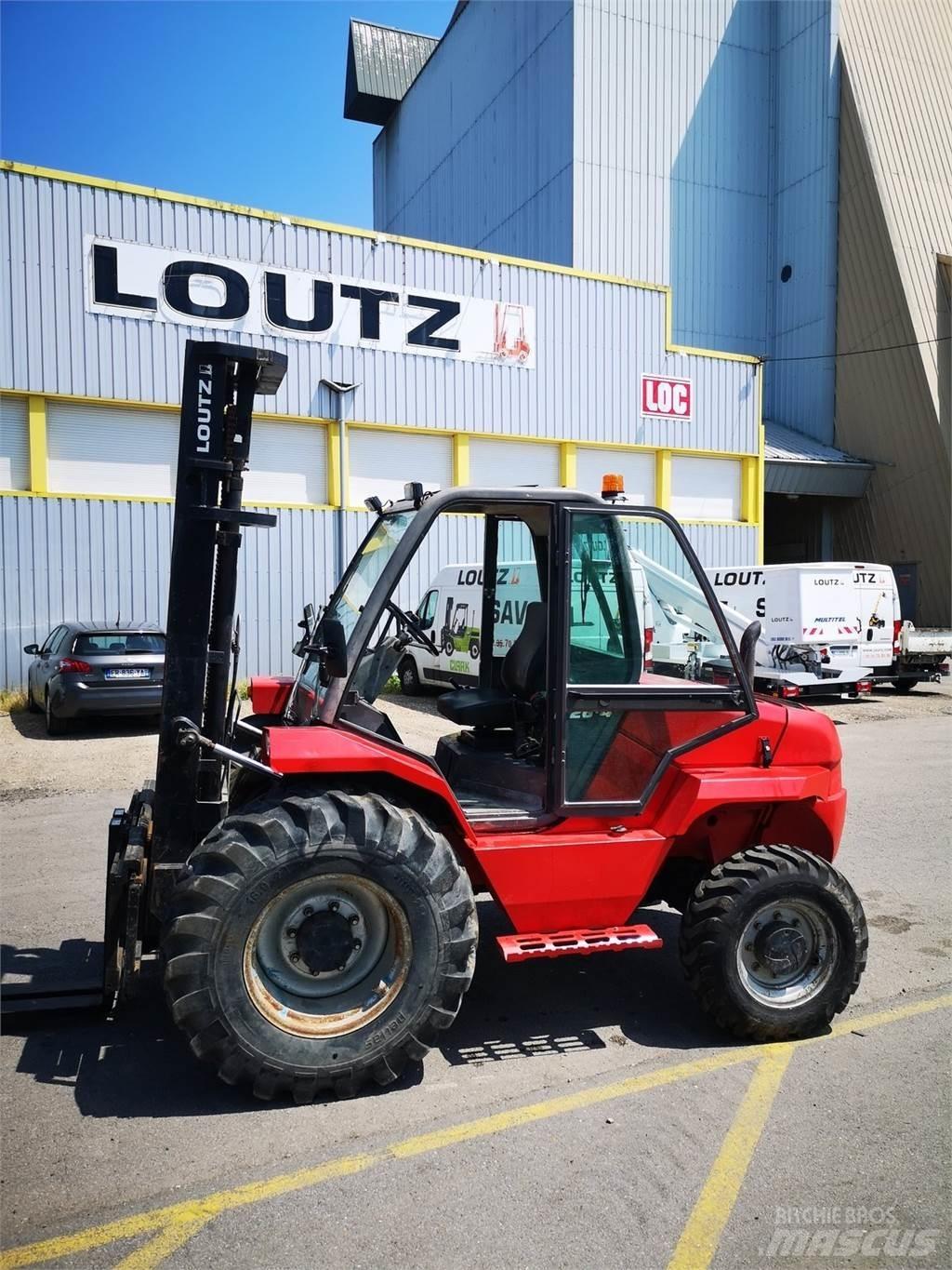Manitou M26-4 Maastotrukit