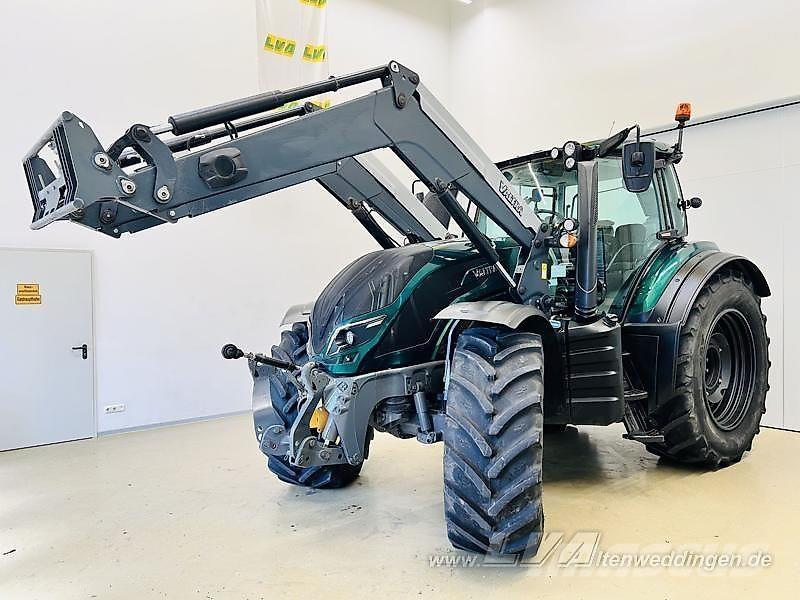 Valtra T174 Traktorit