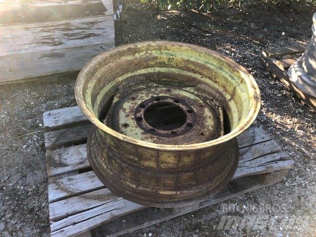 GKN 15X30 Renkaat ja vanteet