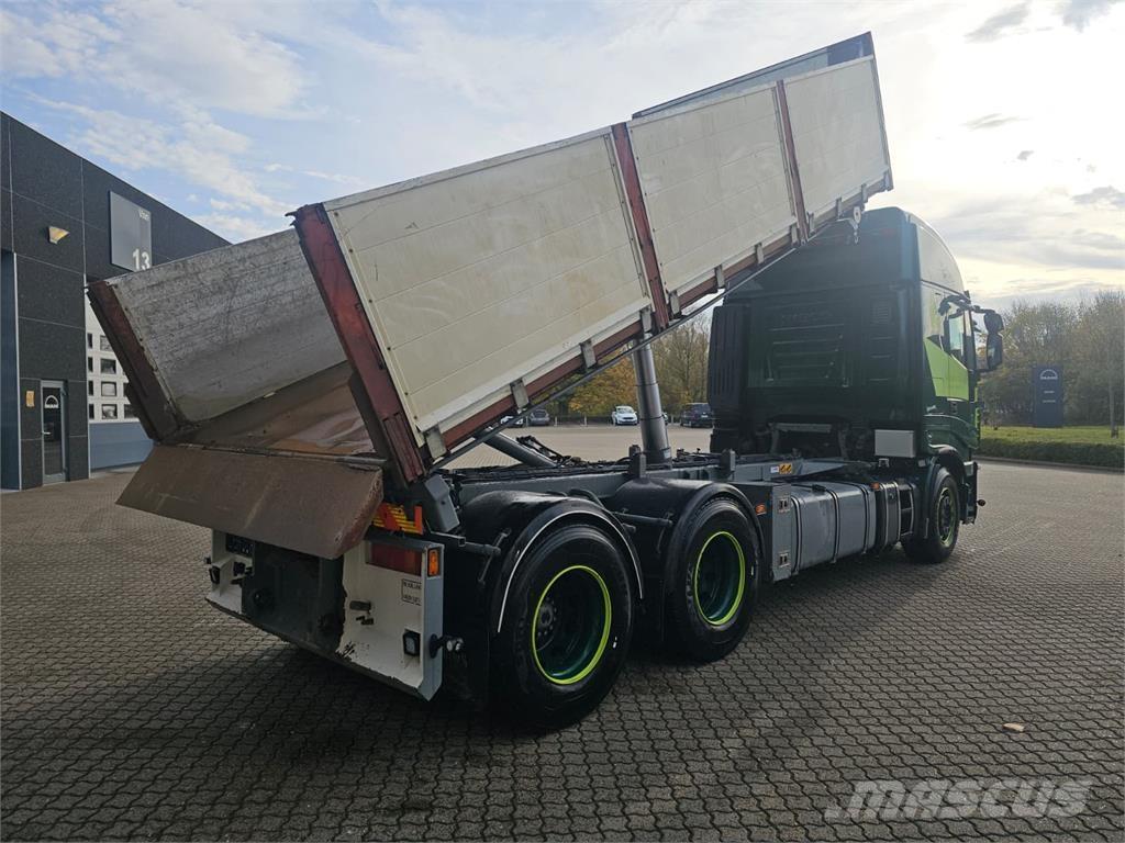 Iveco Stralis 560 6x4 Vaihtolava-autot