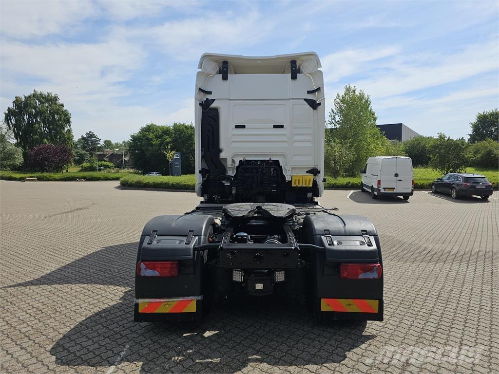 MAN TGX 18.430 Vetopöytäautot