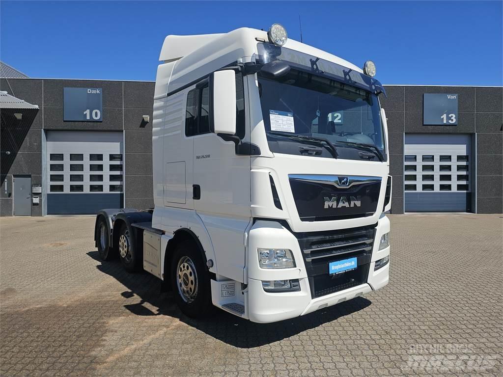 MAN TGX 26.510 Vetopöytäautot
