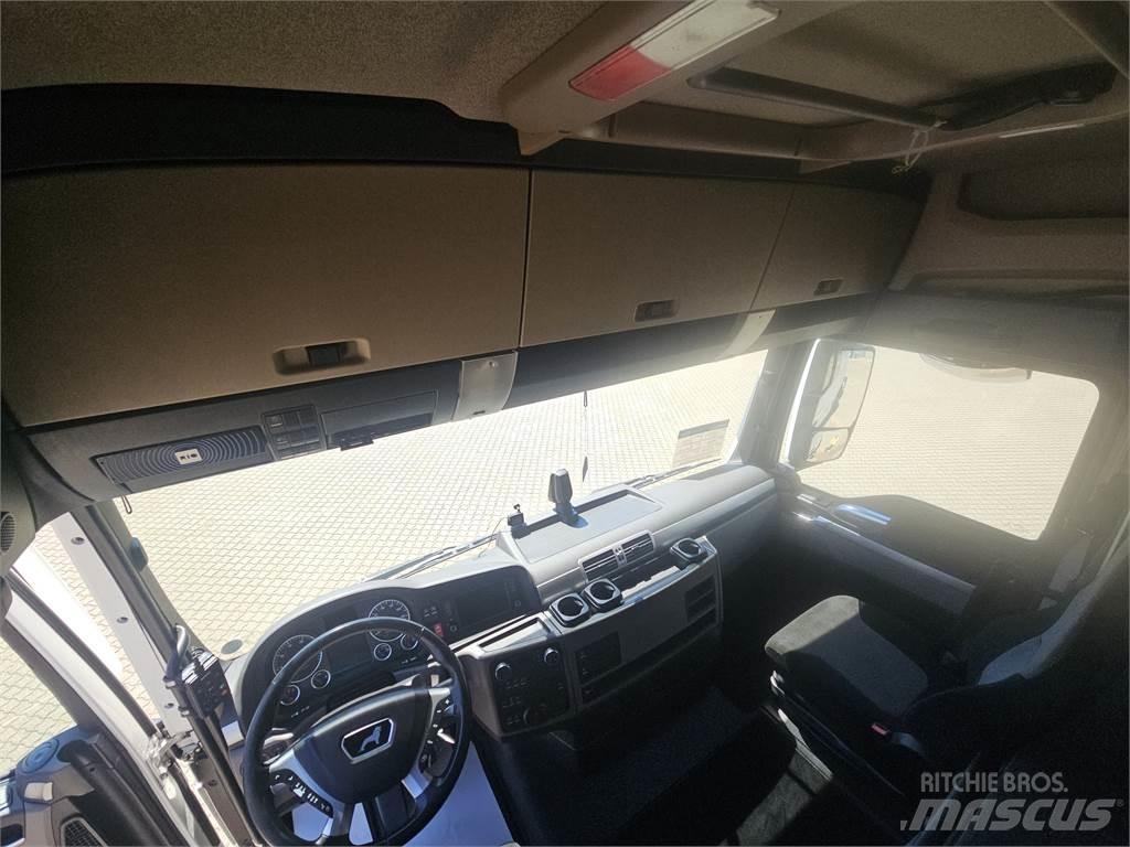 MAN TGX 26.510 Vetopöytäautot
