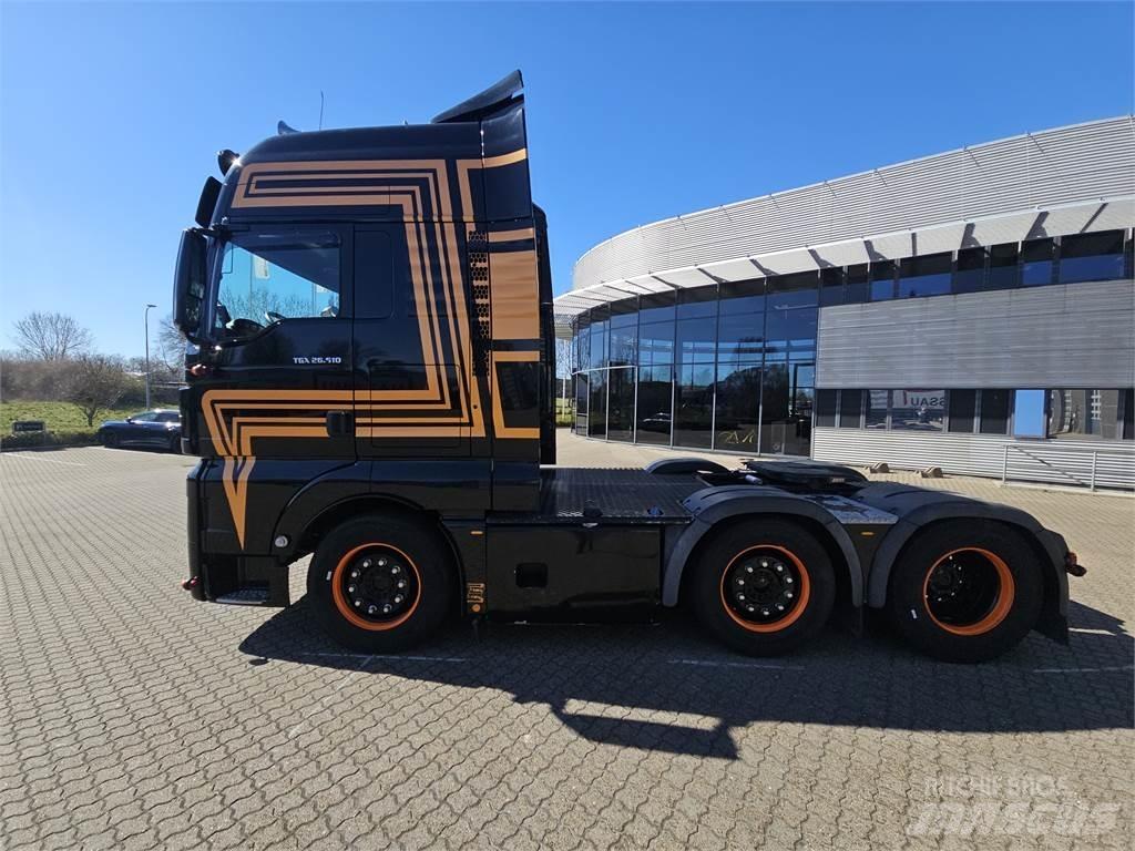 MAN TGX 26.510 Vetopöytäautot