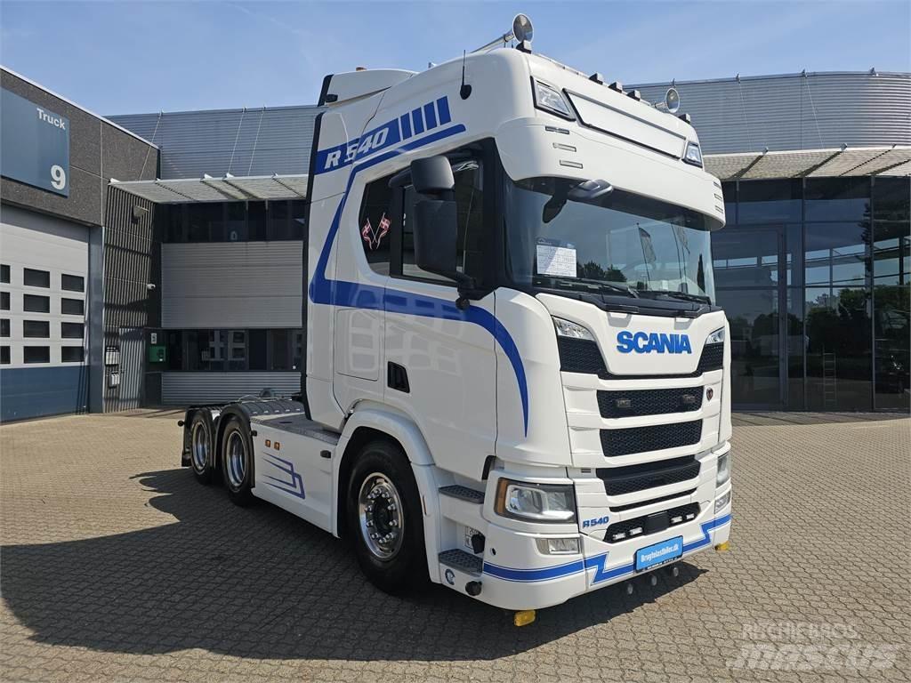 Scania R540 6x2 Vetopöytäautot
