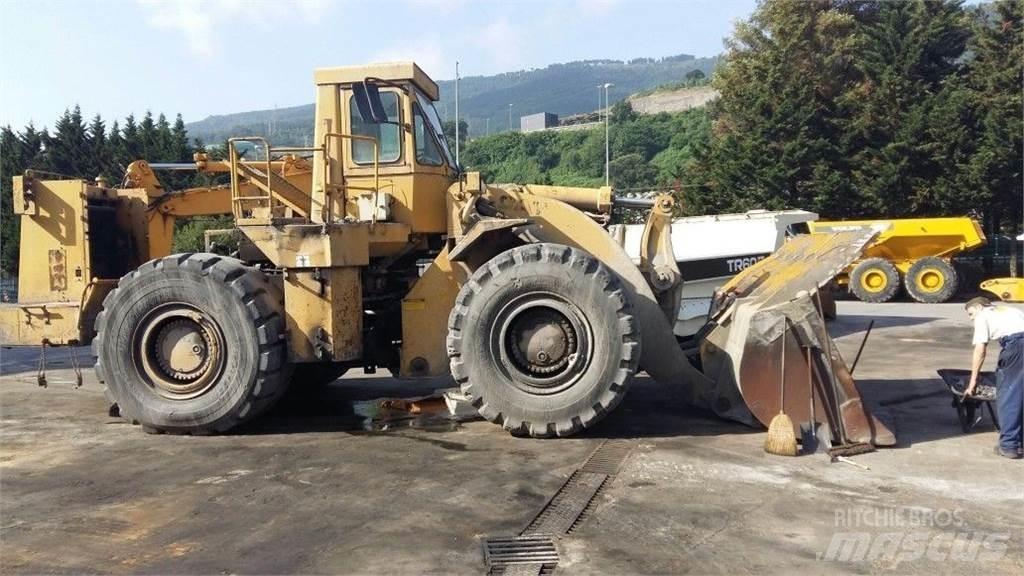 CAT 988B Pyöräkuormaajat