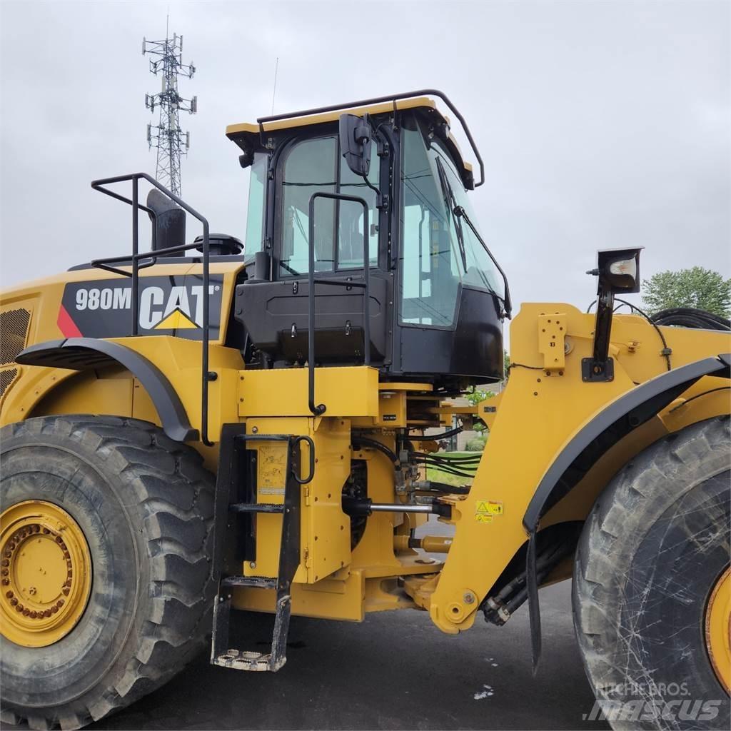 CAT 980M Pyöräkuormaajat