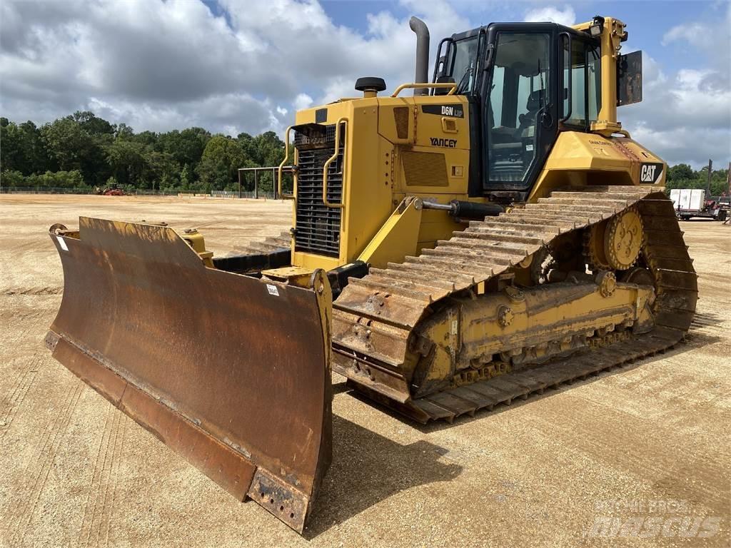 CAT D6N LGP Telaketjupuskutraktorit