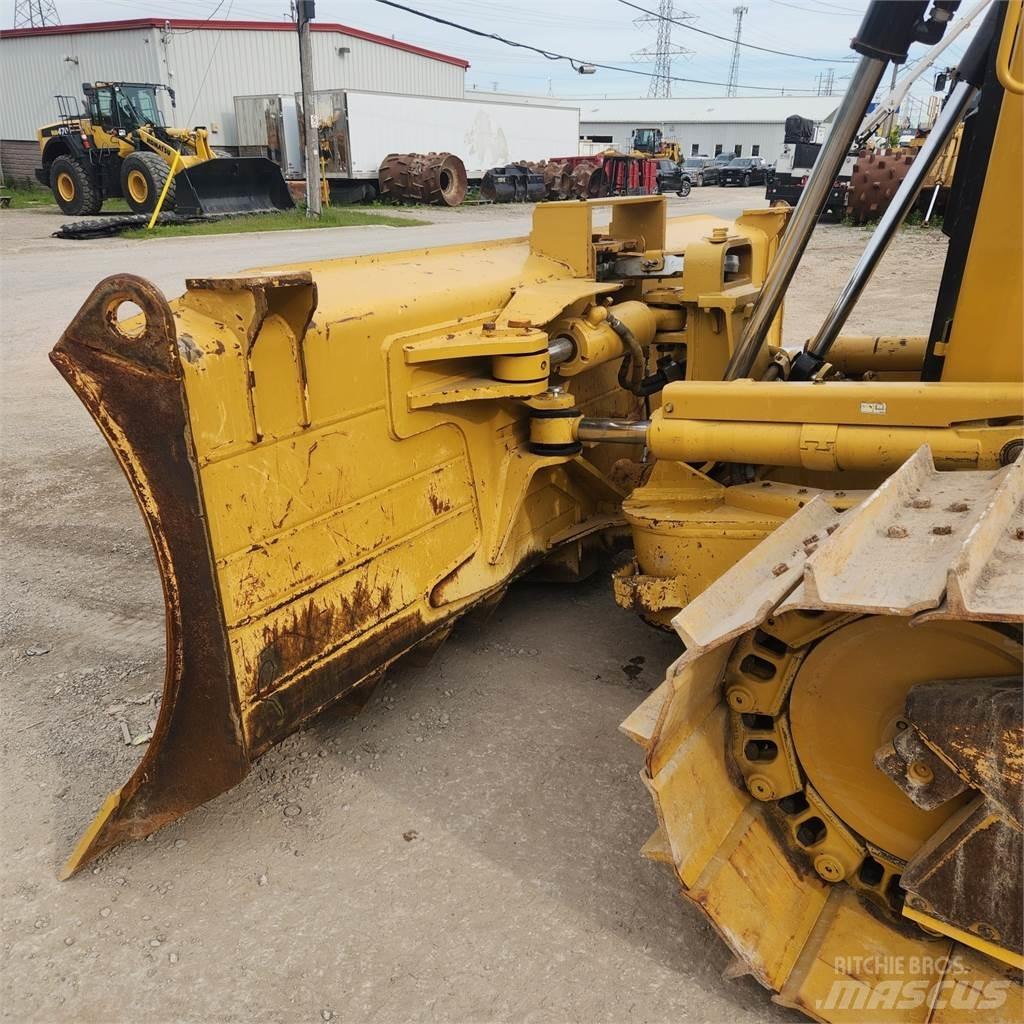 CAT D6T LGP Telaketjupuskutraktorit