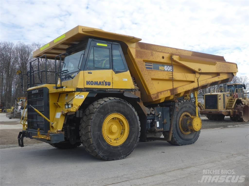 Komatsu HD605-7 Maansiirtoautot