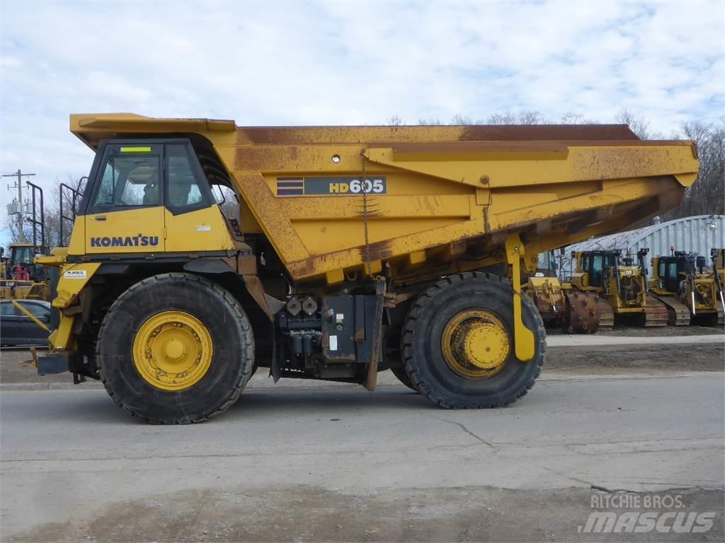 Komatsu HD605-7 Maansiirtoautot