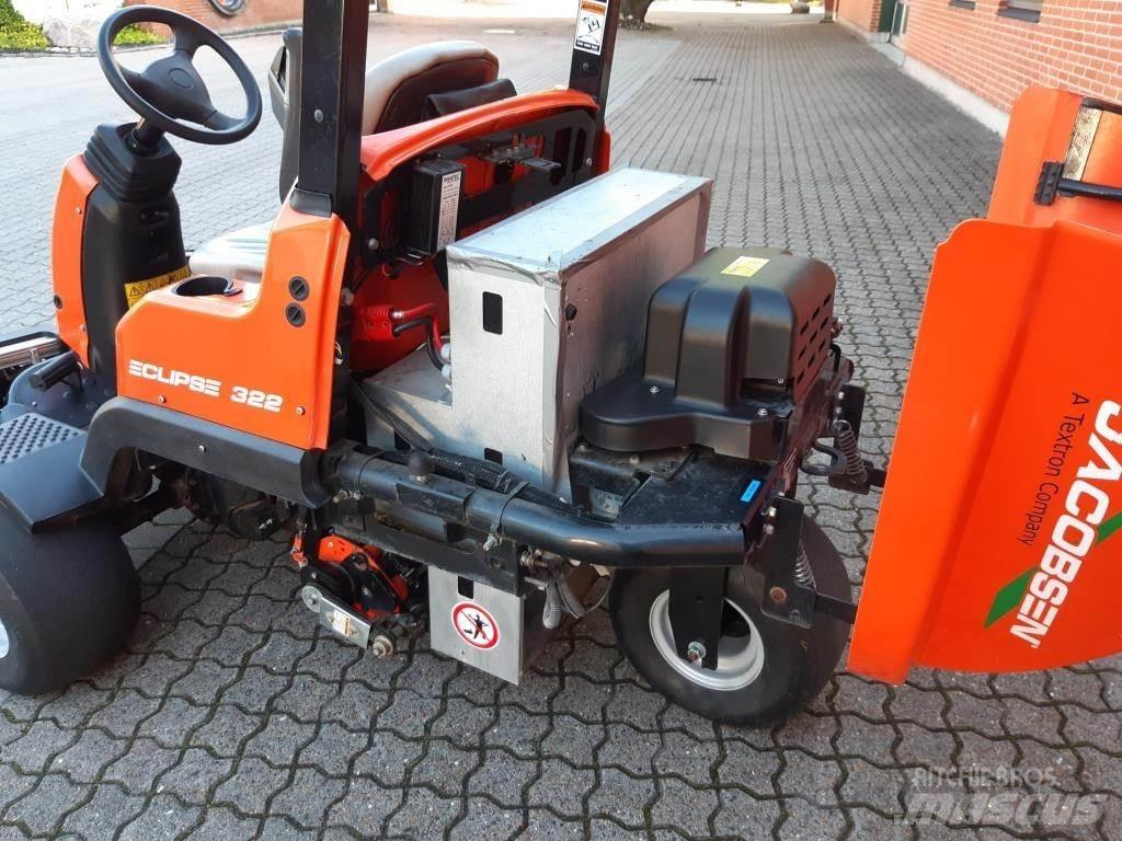 Jacobsen ECLIPS 322 Päältäajettavat ruohonleikkurit