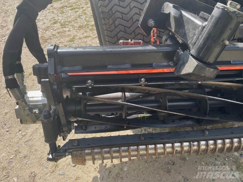 Jacobsen FAIRWAY 250 Päältäajettavat ruohonleikkurit
