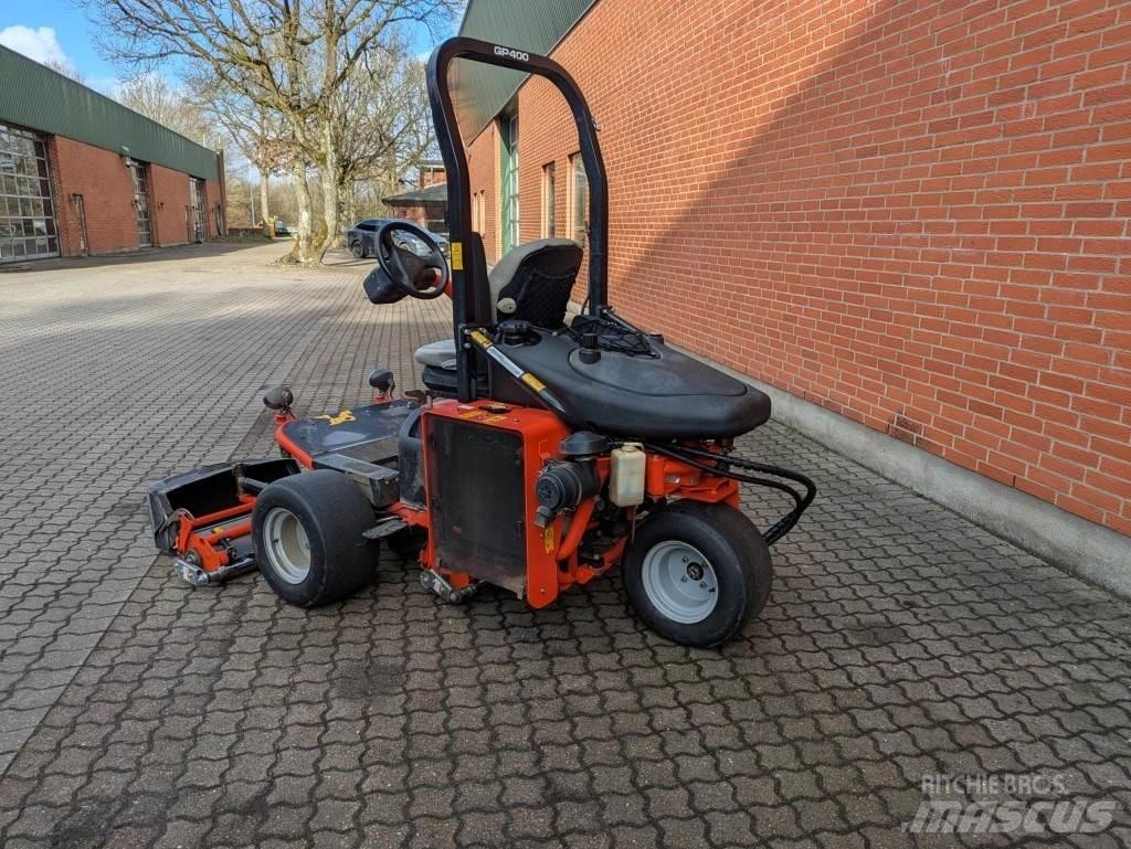 Jacobsen GP 400 Päältäajettavat ruohonleikkurit
