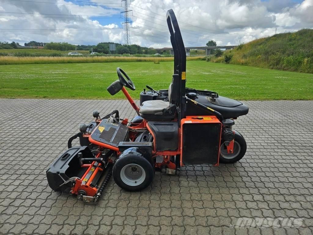 Jacobsen GP400 Päältäajettavat ruohonleikkurit