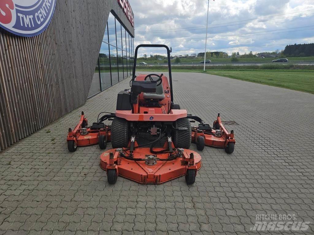Jacobsen HR5111 Päältäajettavat ruohonleikkurit
