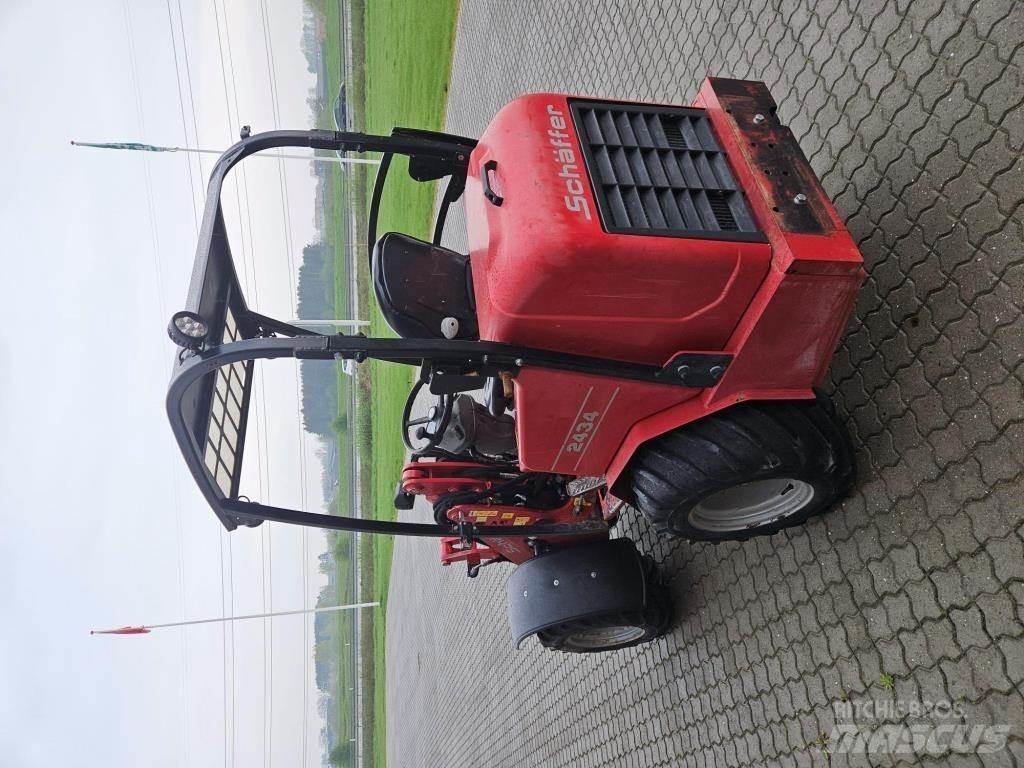 Schäffer 2434 Pienkuormaajat