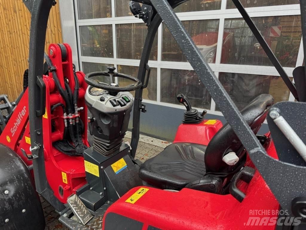 Schäffer 3650 SLT Pienkuormaajat