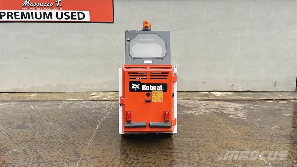 Bobcat S70 Liukuohjatut kuormaajat