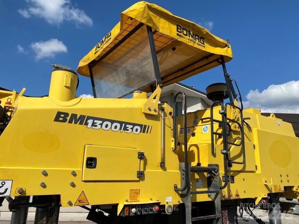 Bomag BM1300/30 Kylmäasfalttikoneet