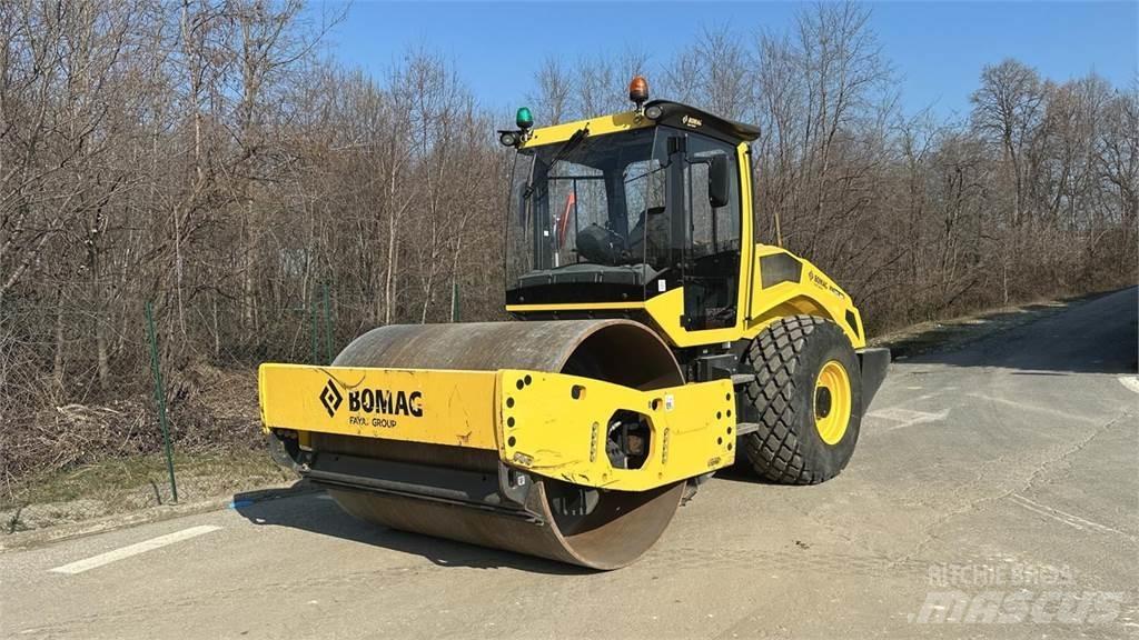 Bomag BW213 DH-5 Tiivistyskoneet