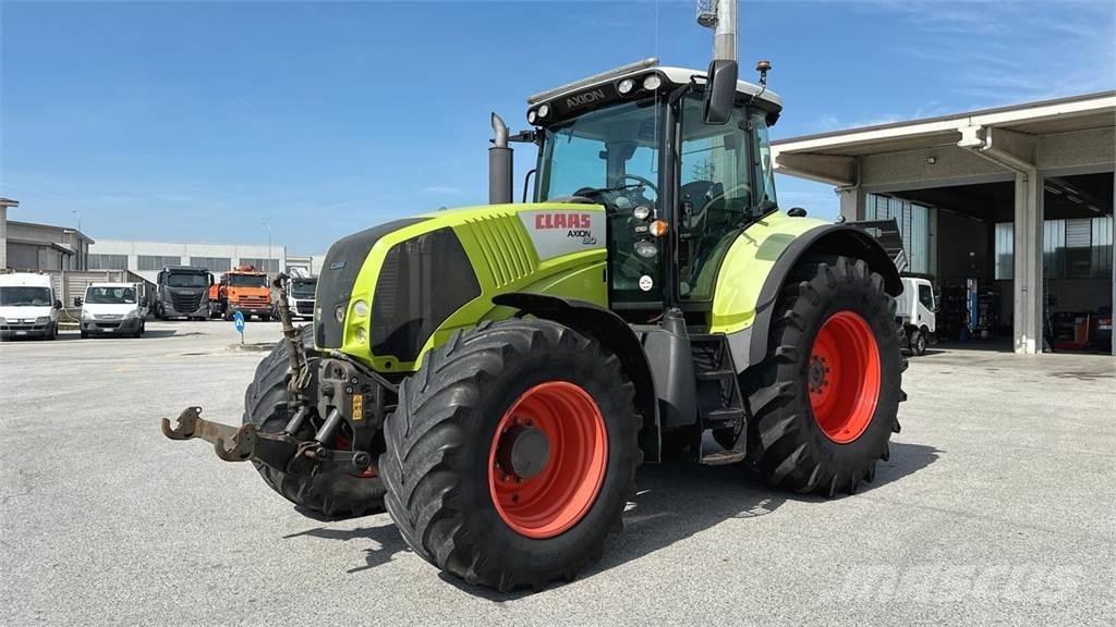 CLAAS AXION 810 4X4 Lumiaurat