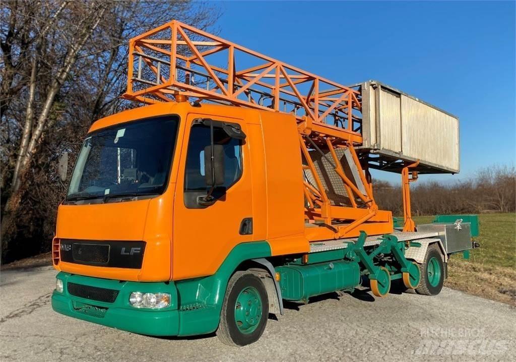 DAF LF Nostolava-autot