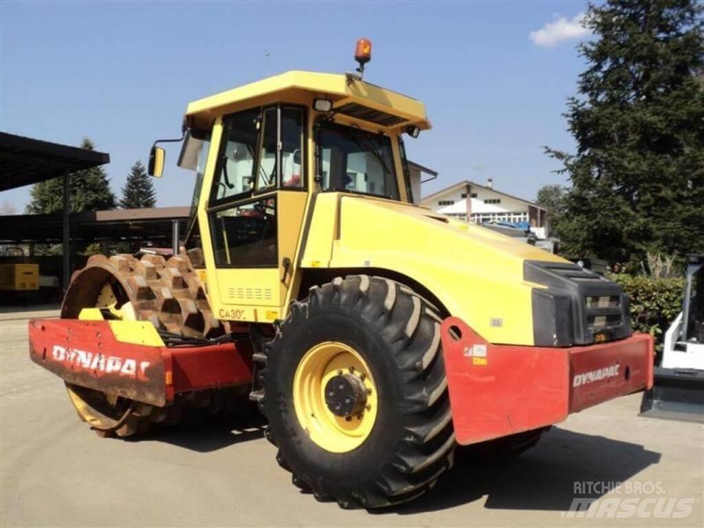 Dynapac CA302PD Tiivistyskoneet