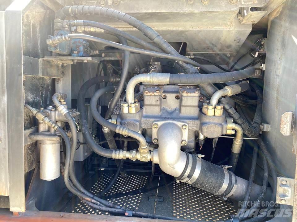 Hitachi EX230LCK Telakaivukoneet