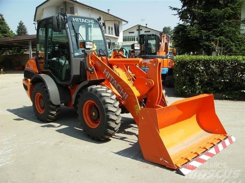 Hitachi ZW65 Pyöräkuormaajat