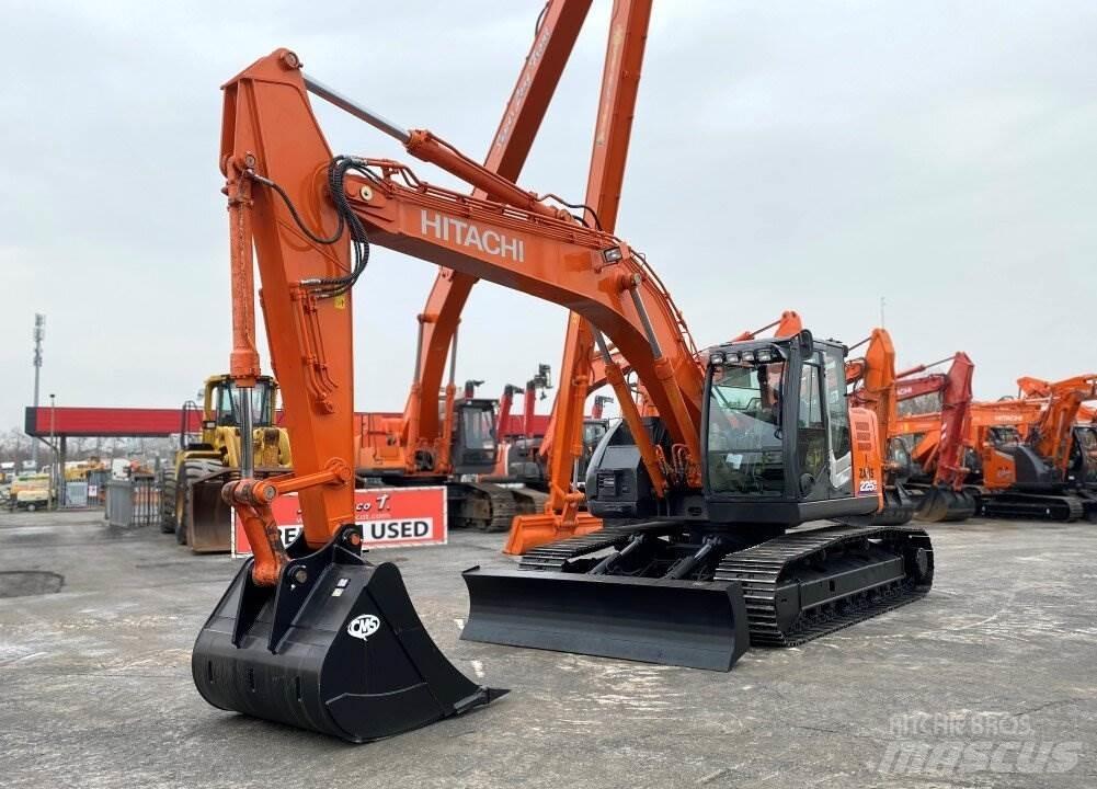 Hitachi ZX225 USBLC Telakaivukoneet