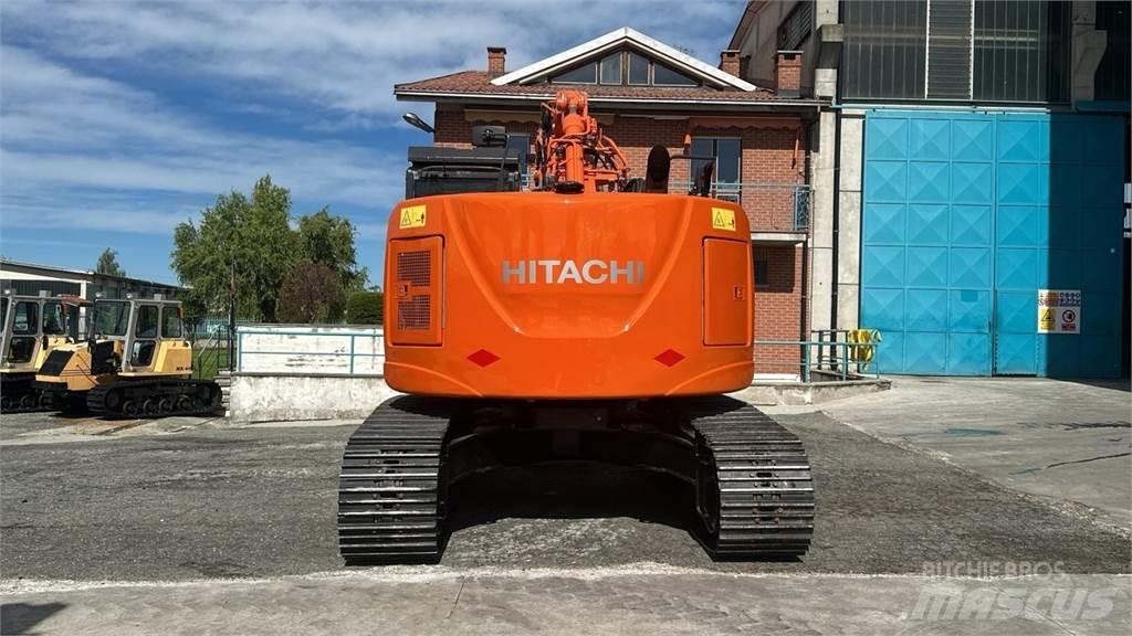 Hitachi ZX225USLC-5B Telakaivukoneet