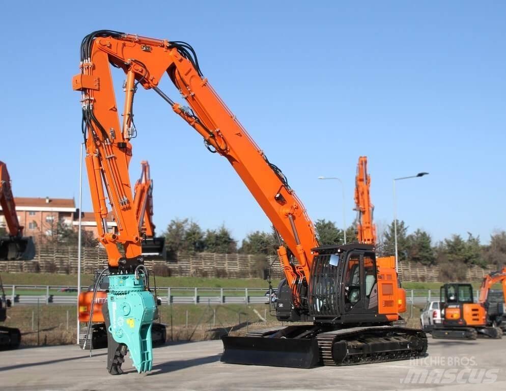 Hitachi ZX225USLC-6 Telakaivukoneet