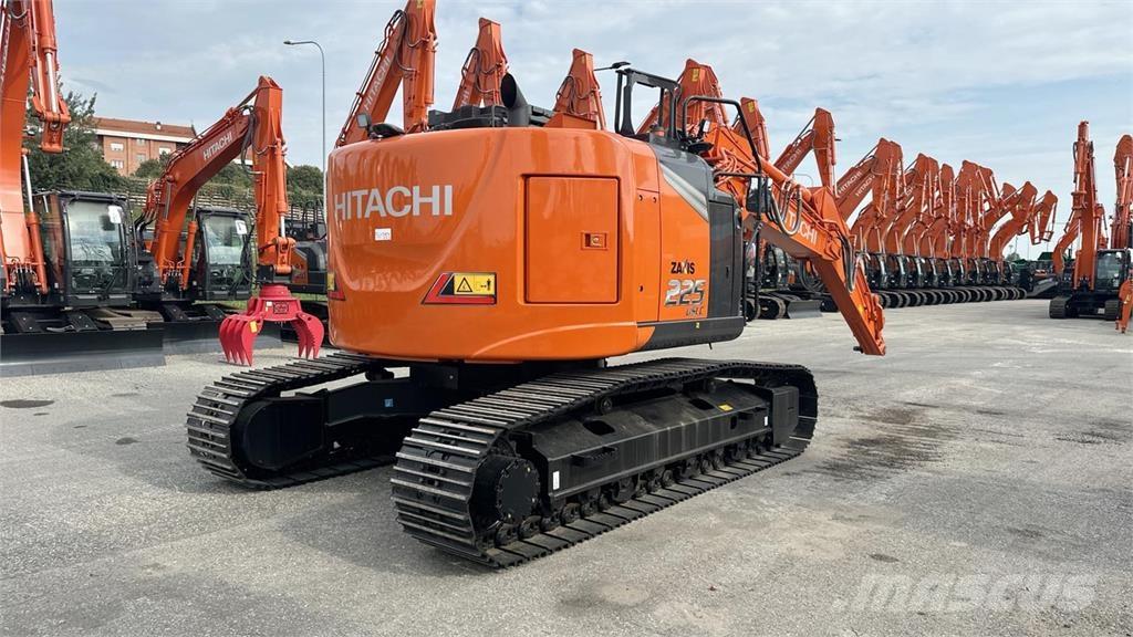 Hitachi ZX225USLC-7 Telakaivukoneet