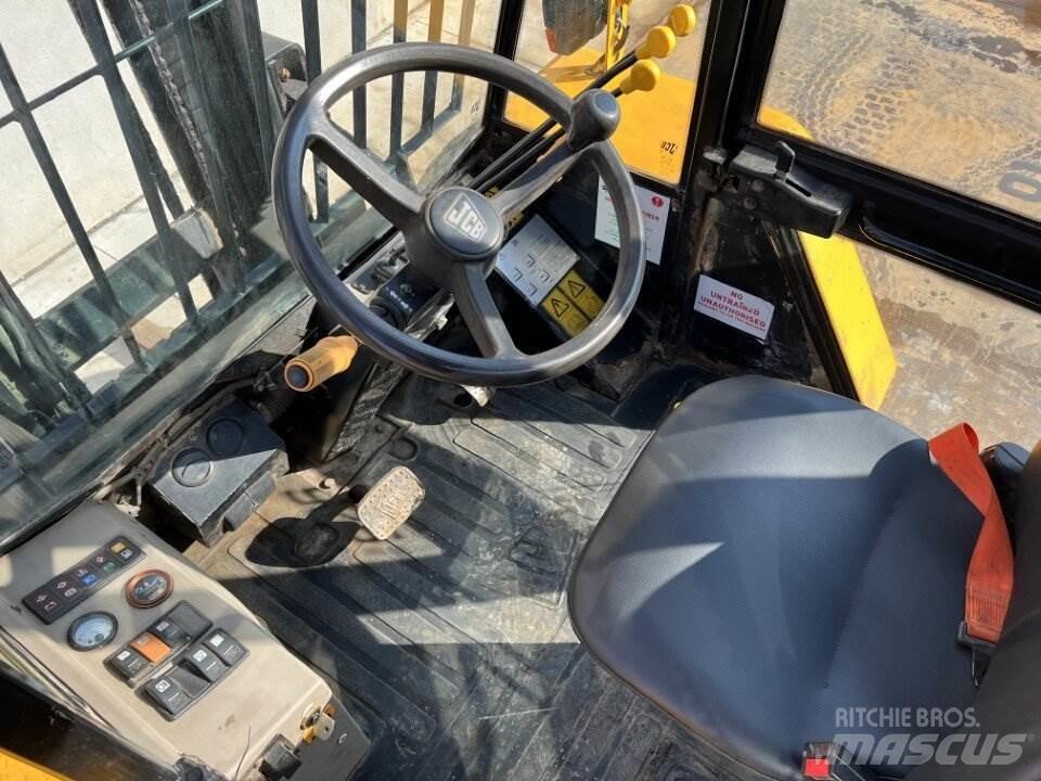 JCB 926 Maastotrukit