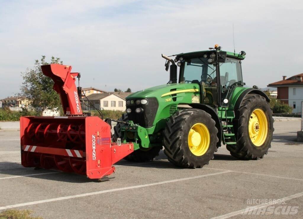 John Deere 7930 4X4 Lumiaurat
